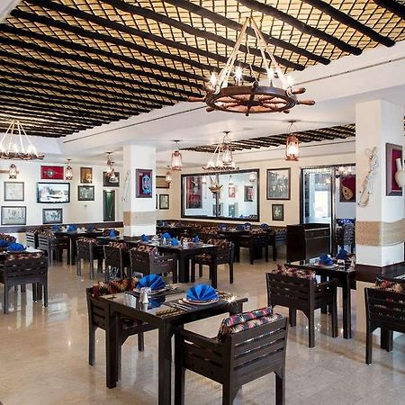 The Palms Beach Hotel And Spa - Kuwai Kuwait City Restaurace fotografie